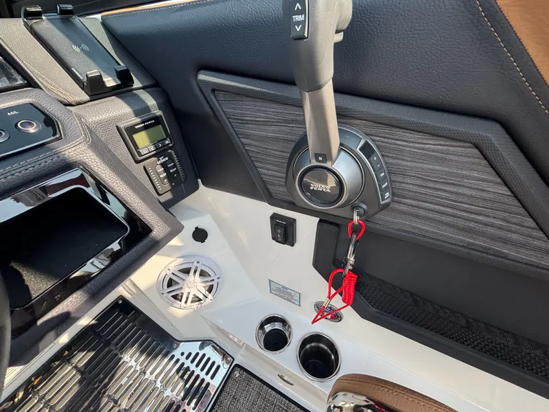 Slide: The Image of Cobalt R8 2024 - 253