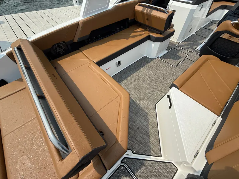 Slide: The Image of Cobalt R8 2024 - 262