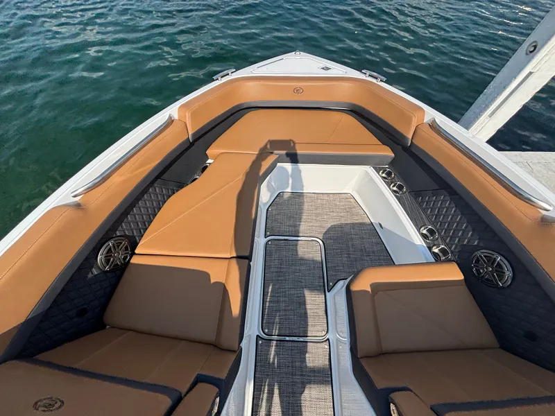 Slide: The Image of Cobalt R8 2024 - 231