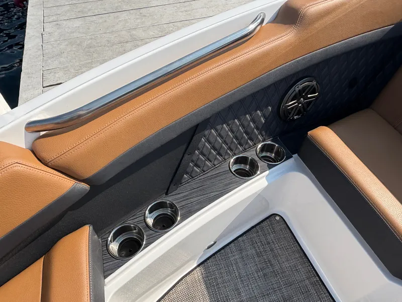 Slide: The Image of Cobalt R8 2024 - 261