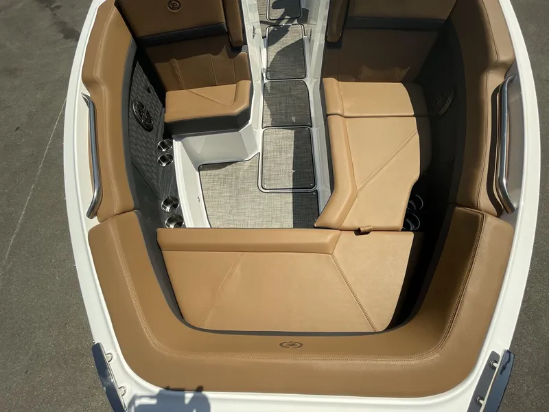 Slide: The Image of Cobalt R8 2024 - 211