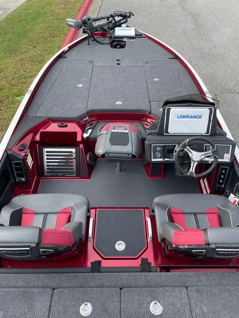 Slide: The Image of 2024 Ranger Z520R Ranger Cup Equipped fishing boat with advanced navigation system. - 3