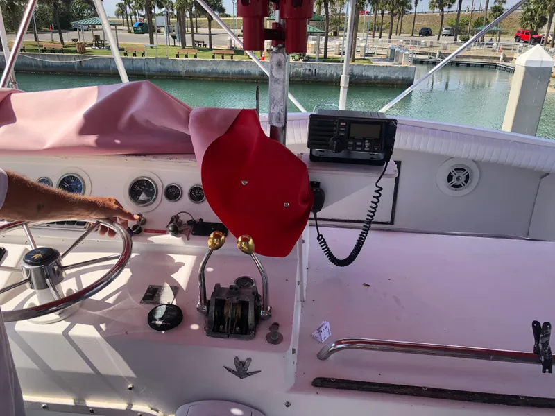 Slide: The Image of Bertram 42 Convertible 1980 - 12