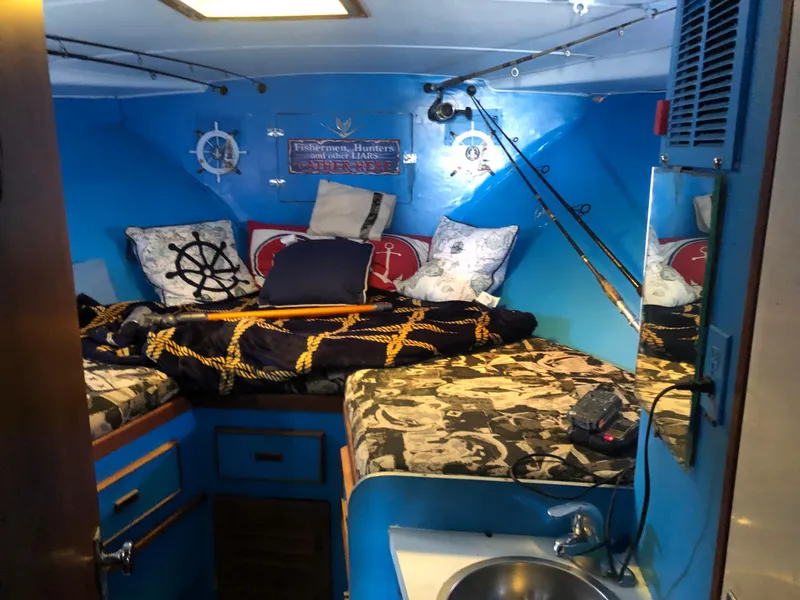 Slide: The Image of Bertram 42 Convertible 1980 - 8