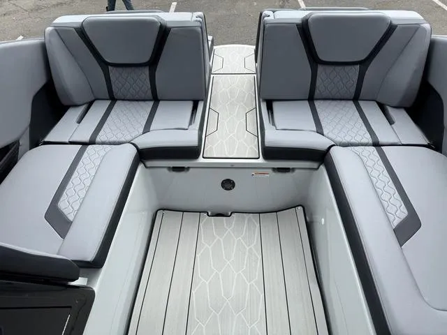 Slide: The Image of 2024 Yamaha Boats 255XE rear detail showcasing sleek design and hardware. - 6