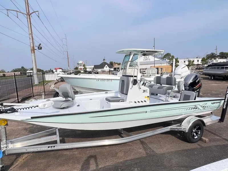 New 2024 Xpress H20B NEW CONSOLE, 31907 Columbus - Boat Trader