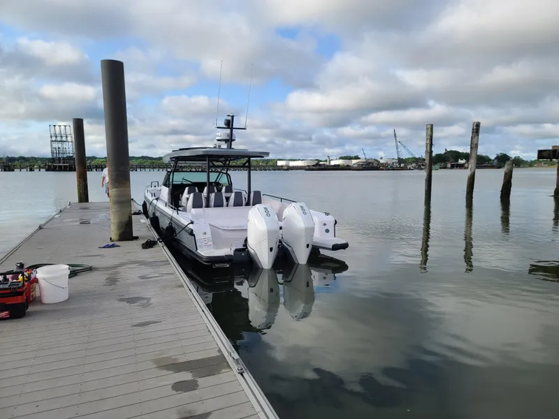 Slide: The Image of Axopar 37 Sun Top 2021 - 14