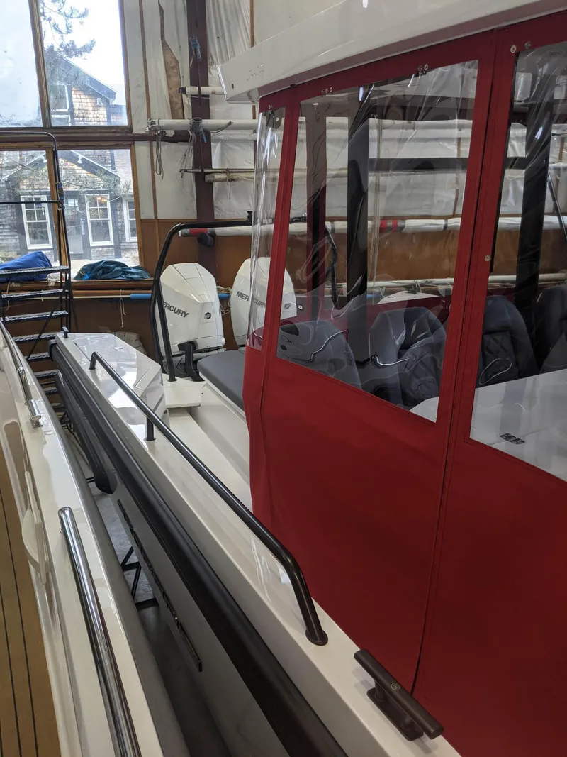 Slide: The Image of Axopar 37 Sun Top 2021 - 19