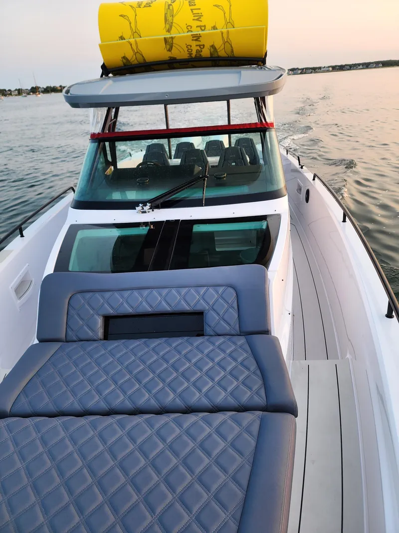 Slide: The Image of Axopar 37 Sun Top 2021 - 26