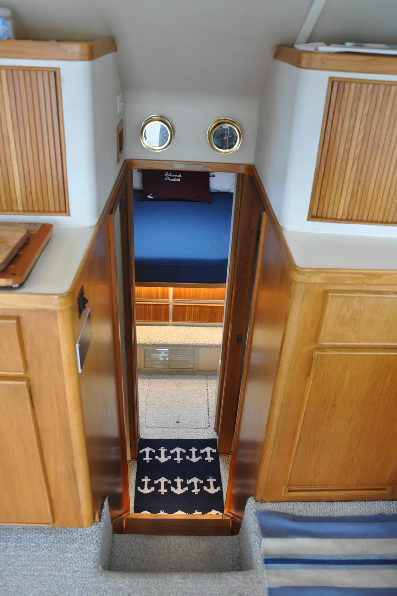 Slide: The Image of Bertram 37 Convertible 1987 - 52