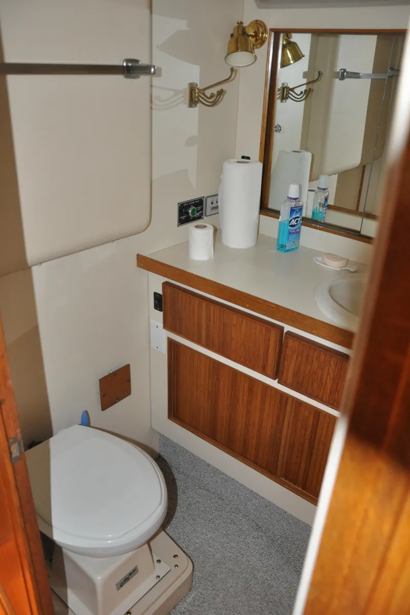 Slide: The Image of Bertram 37 Convertible 1987 - 62