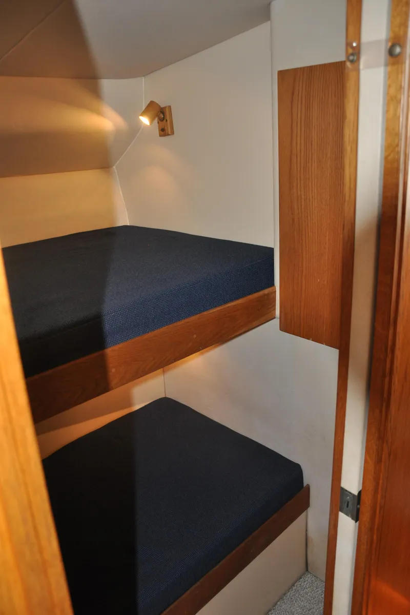 Slide: The Image of Bertram 37 Convertible 1987 - 66