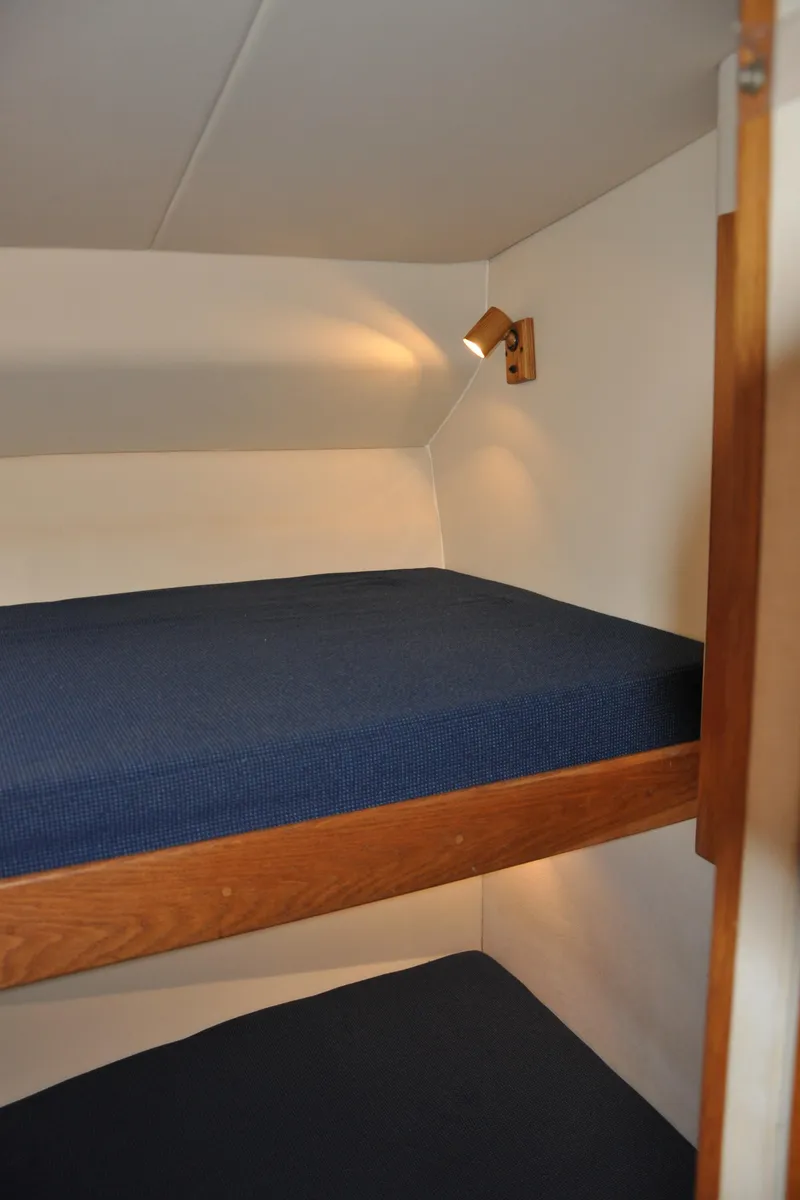 Slide: The Image of Bertram 37 Convertible 1987 - 68