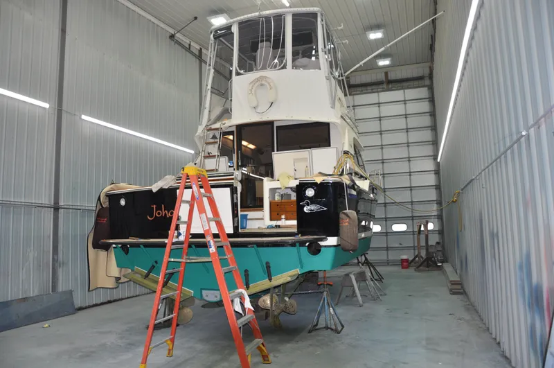 Slide: The Image of Bertram 37 Convertible 1987 - 72