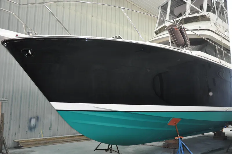 Slide: The Image of Bertram 37 Convertible 1987 - 77