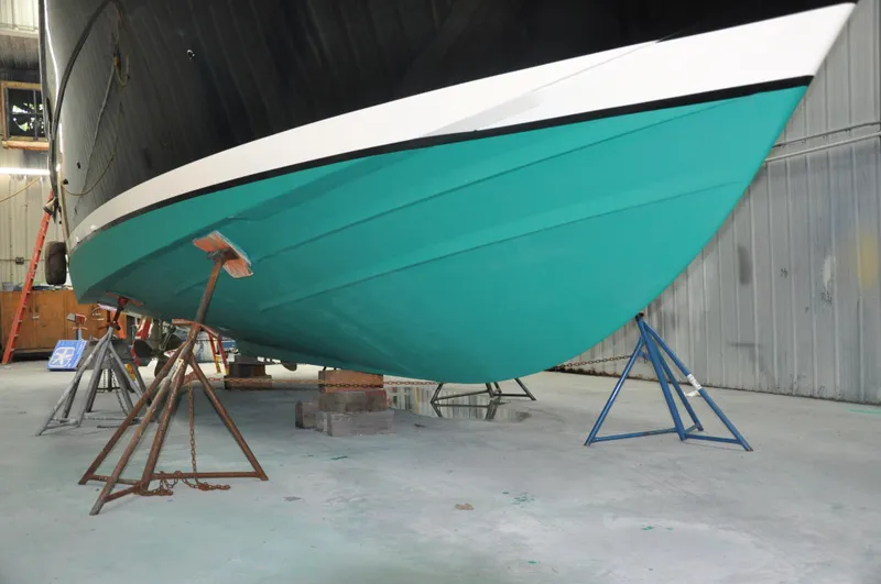 Slide: The Image of Bertram 37 Convertible 1987 - 82