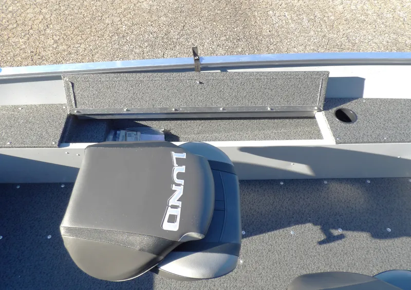 Slide: The Image of Lund 1600 Fury SS 2027 - 14