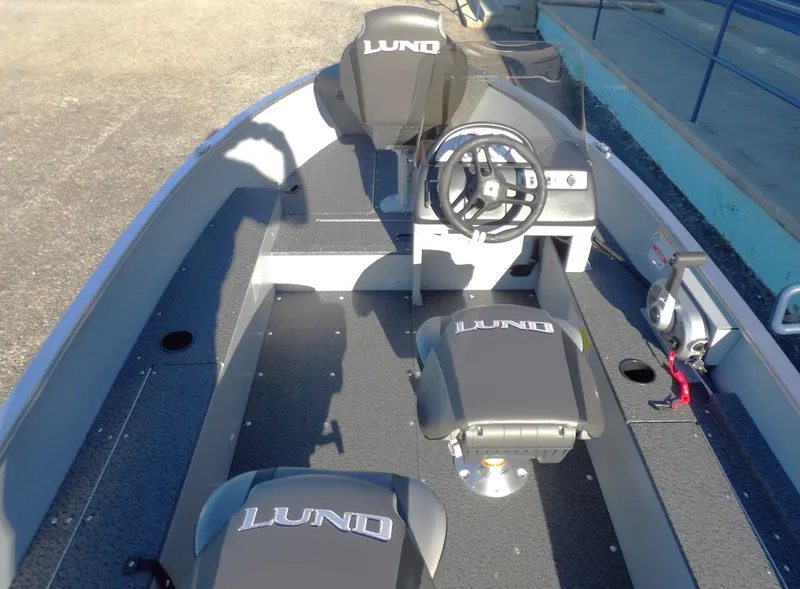 Slide: The Image of Lund 1600 Fury SS 2027 - 15