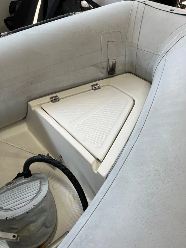 Slide: The Image of Caribe 8 DX RIB 2006 - 4