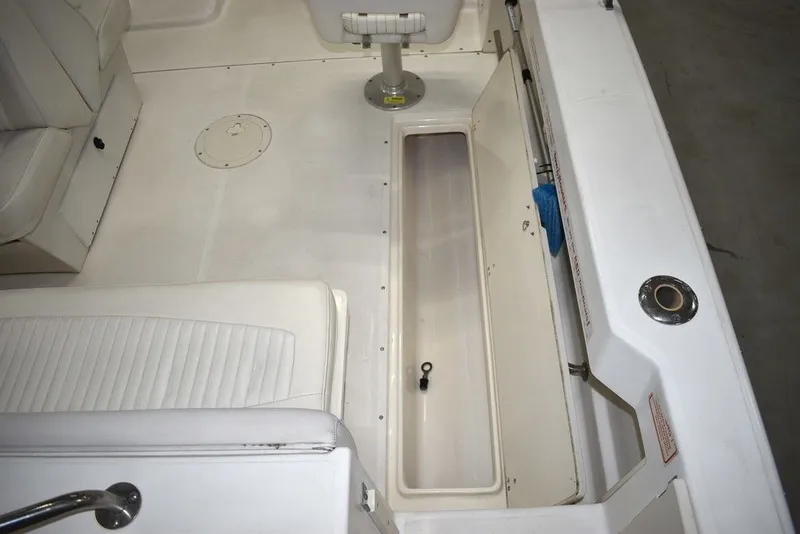 Slide: The Image of Boston Whaler 210 Ventura Dual Console 2003 - 36