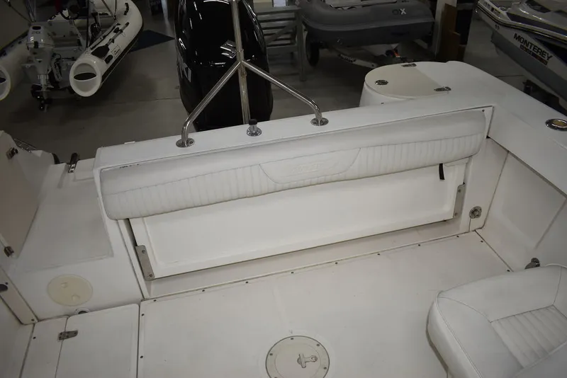 Slide: The Image of Boston Whaler 210 Ventura Dual Console 2003 - 39