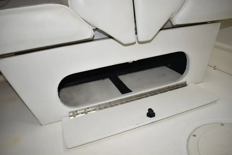 Slide: The Image of Boston Whaler 210 Ventura Dual Console 2003 - 41