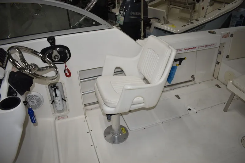 Slide: The Image of Boston Whaler 210 Ventura Dual Console 2003 - 46