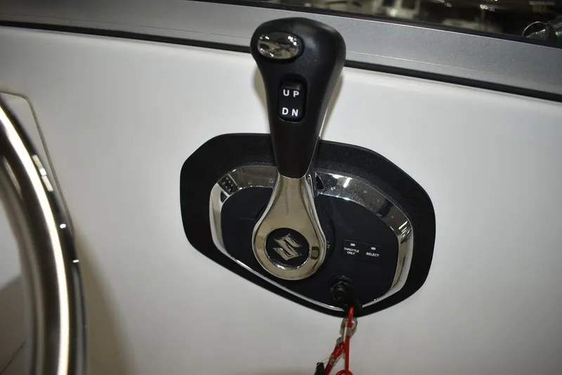 Slide: The Image of Boston Whaler 210 Ventura Dual Console 2003 - 49