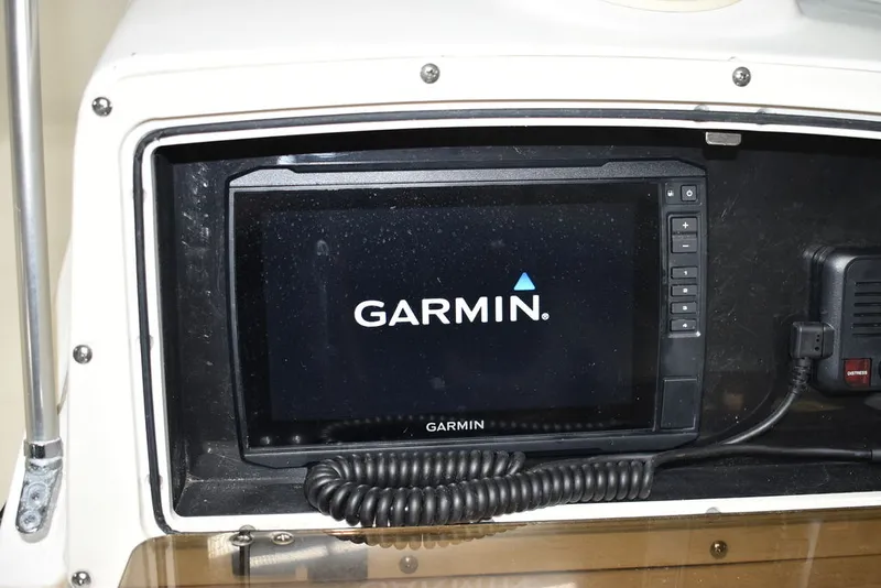 Slide: The Image of Boston Whaler 210 Ventura Dual Console 2003 - 52