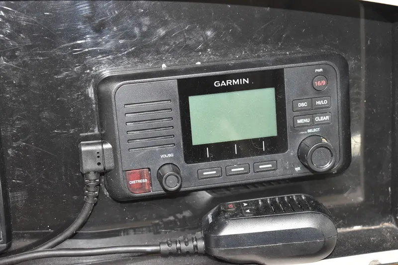 Slide: The Image of Boston Whaler 210 Ventura Dual Console 2003 - 54