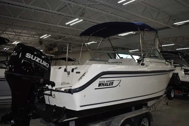 Slide: The Image of Boston Whaler 210 Ventura Dual Console 2003 - 6