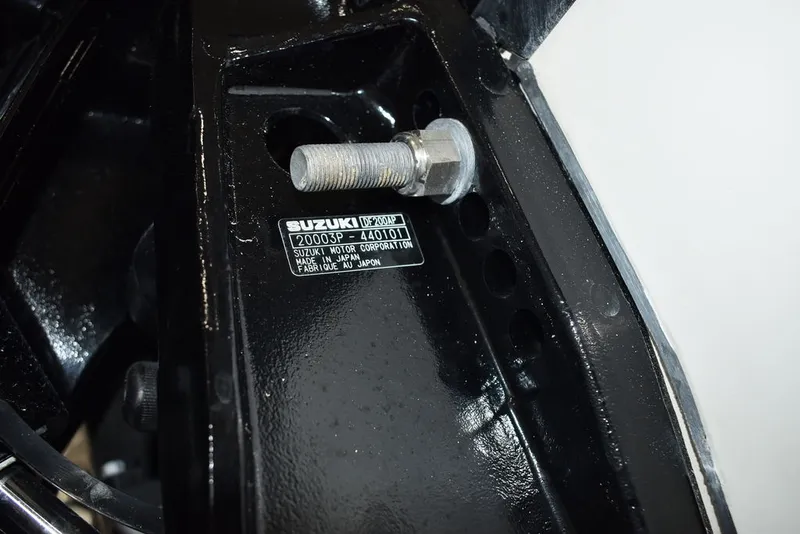 Slide: The Image of Boston Whaler 210 Ventura Dual Console 2003 - 66