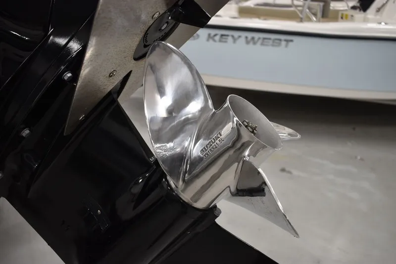 Slide: The Image of Boston Whaler 210 Ventura Dual Console 2003 - 68