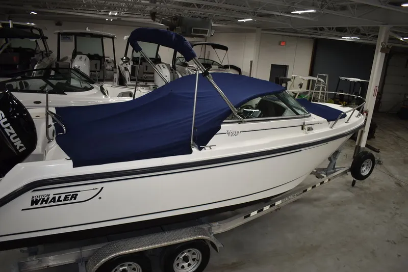 Slide: The Image of Boston Whaler 210 Ventura Dual Console 2003 - 72