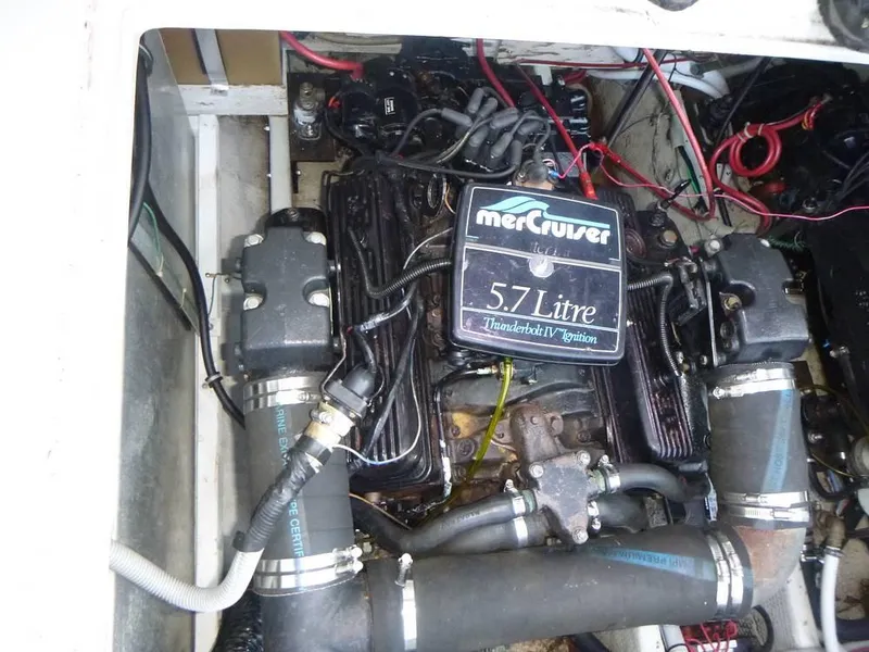 Slide: The Image of 1988 Wellcraft ST Tropez 3200 for sale in Meredith, NH - 18