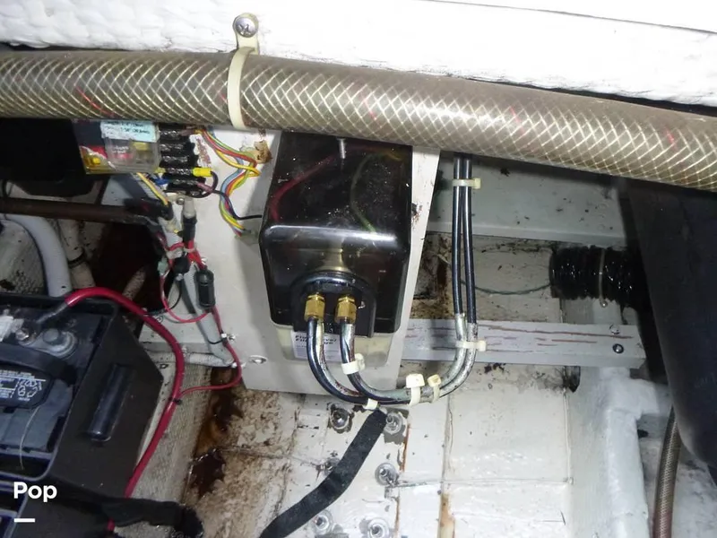 Slide: The Image of 1988 Wellcraft ST Tropez 3200 for sale in Meredith, NH - 19