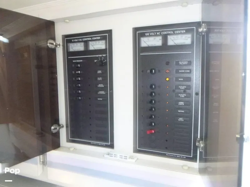 Slide: The Image of 1988 Wellcraft ST Tropez 3200 for sale in Meredith, NH - 57