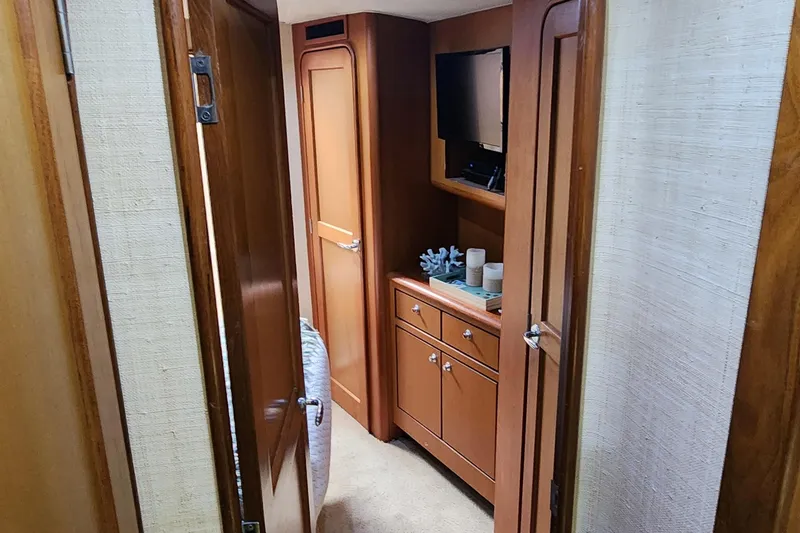 Slide: The Image of Ocean 56 Super Sport 2001 - 62