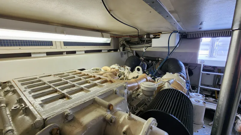 Slide: The Image of Ocean 56 Super Sport 2001 - 89