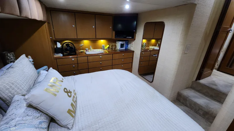 Slide: The Image of Ocean Yachts 56 Super Sport 2001 - 58