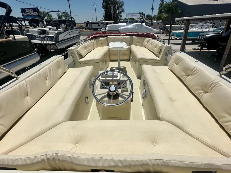 Slide: The Image of Duffy Cat 18 w/ Electric Motor 1996 - 8