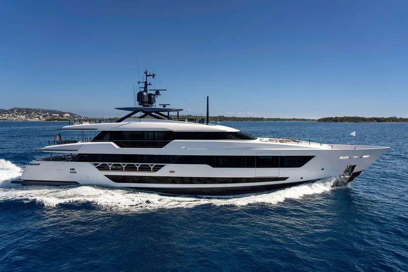 The Image of Custom SAETTA 140' 2027 - 0