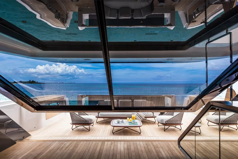 Slide: The Image of Custom SAETTA 120' 2025 - 46