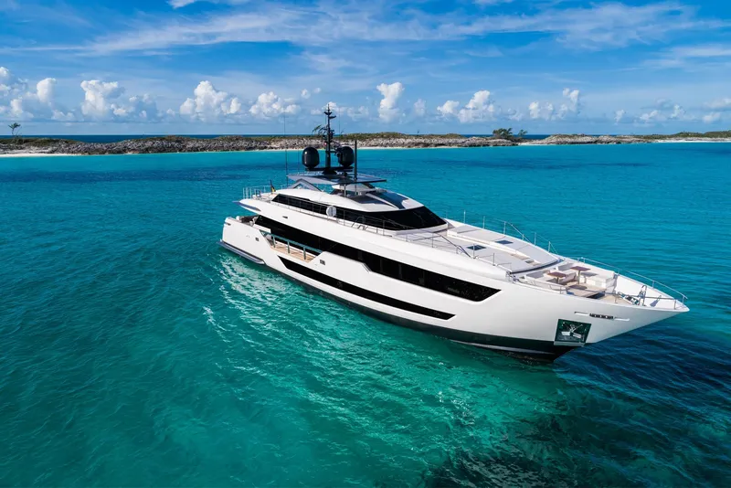 Slide: The Image of Custom SAETTA 120' 2025 - 5