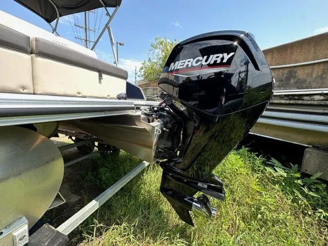 Slide: The Image of 2023 Harris 210 Cruiser with Mercury outboard motor. - 5