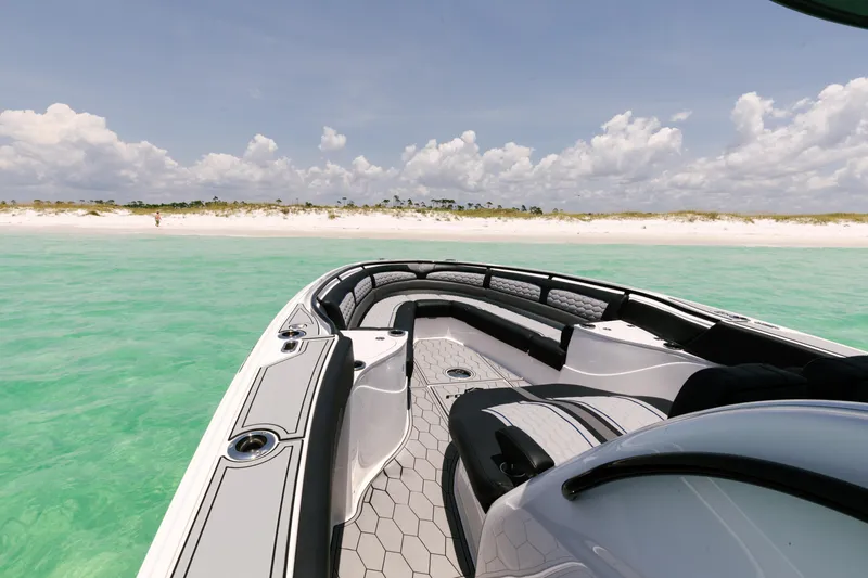 Slide: The Image of 2022 39 Fountain CC Miss Conduct Bow - 6