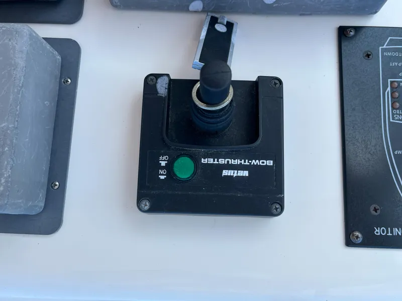 Slide: The Image of Tachometer on 1997 Sea Ray 420 Aft Cabin boat dashboard, showing RPM. - 18