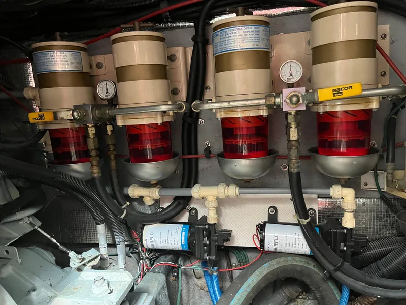 Slide: The Image of Sea Ray 420 Aft Cabin 1997 - 59