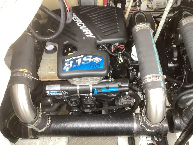 Slide: The Image of 2001 Formula 40 PC engine compartment with MerCruiser 8.1S HO engine. - 22