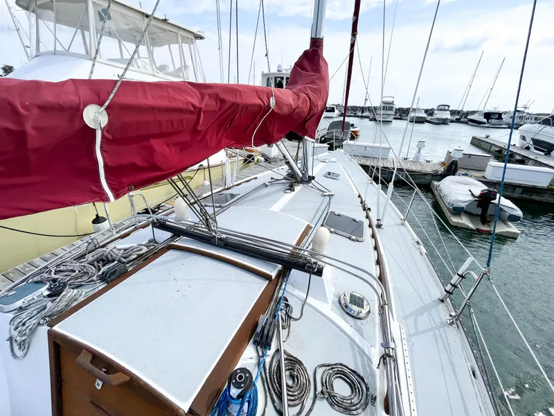 Slide: The Image of Catalina 42 1989 - 10